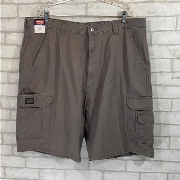 wrangler loose fit cargo shorts